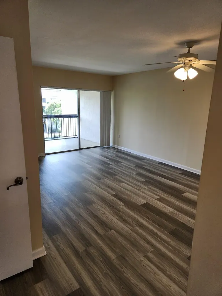 731 N Pine Island Road Plantation FL 33324