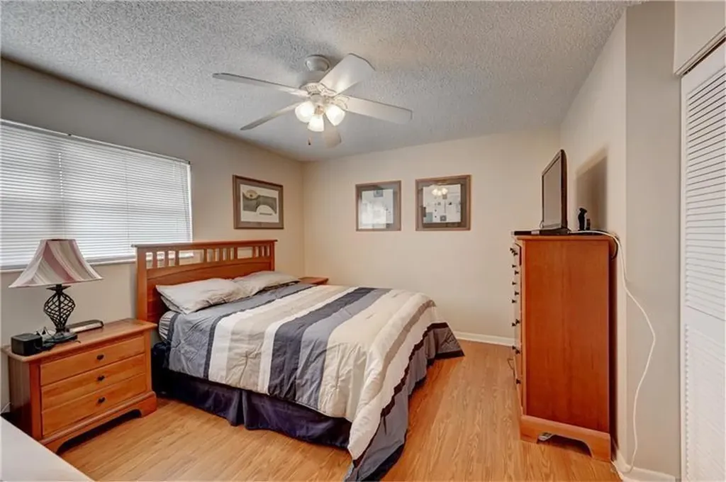 4150 NW 90th Avenue Coral Springs FL 33065