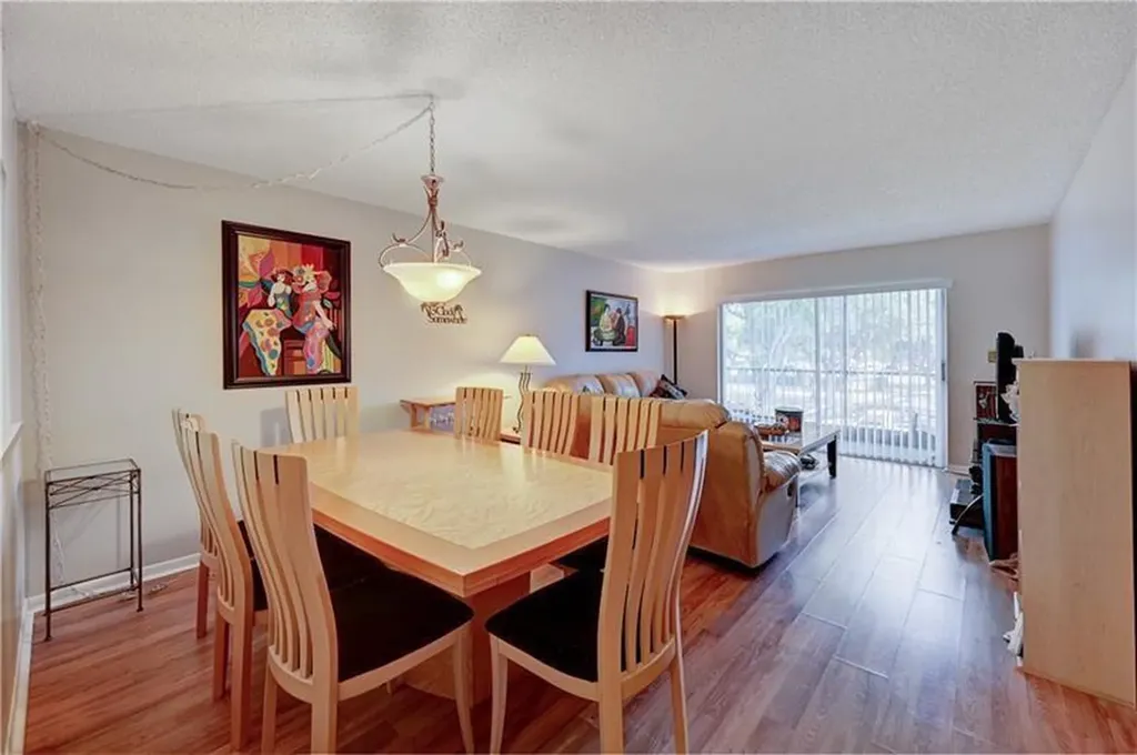 4150 NW 90th Avenue Coral Springs FL 33065