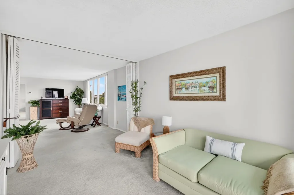 524 Orton Avenue Fort Lauderdale FL 33304