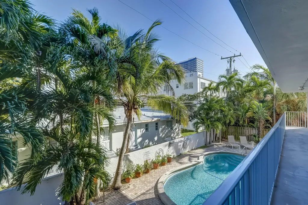 524 Orton Avenue Fort Lauderdale FL 33304