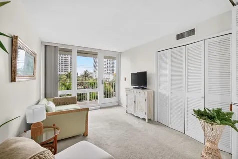 524 Orton Avenue Fort Lauderdale FL 33304