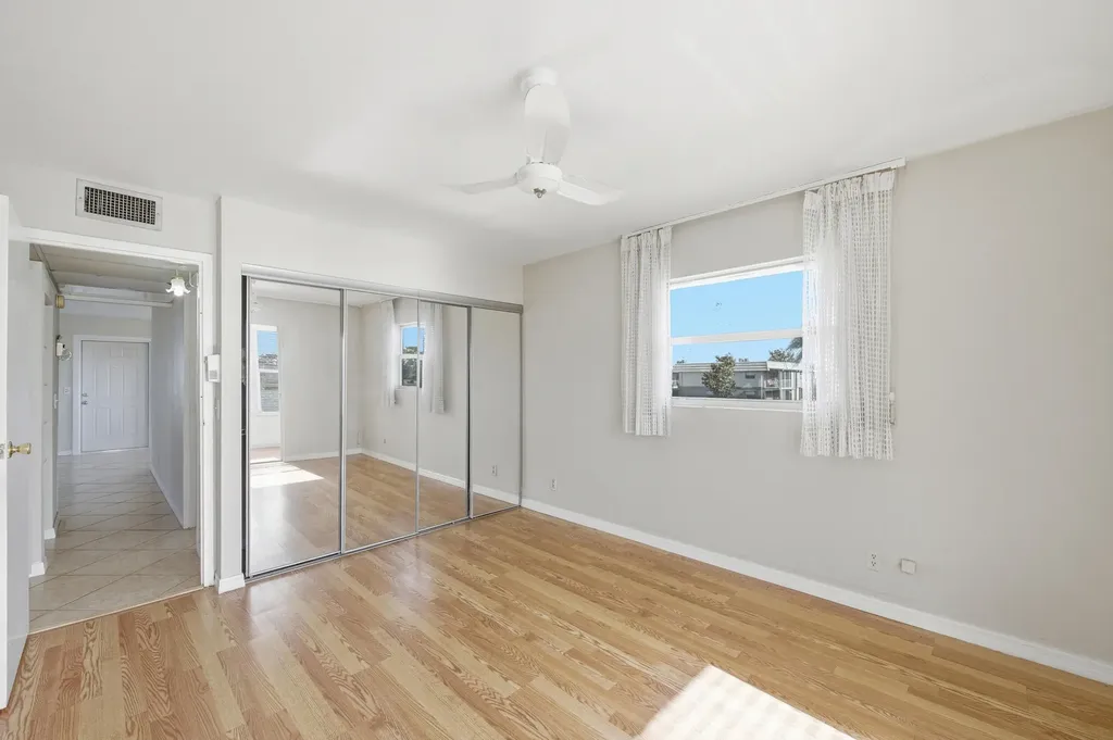 384 Saxony H Delray Beach FL 33446