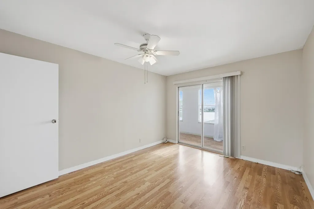 384 Saxony H Delray Beach FL 33446