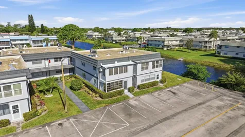 384 Saxony H Delray Beach FL 33446