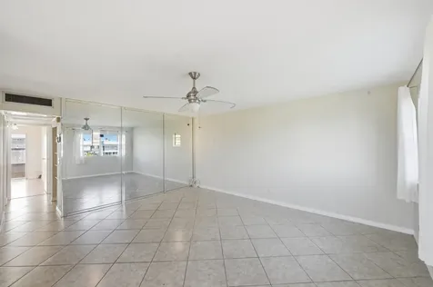 384 Saxony H Delray Beach FL 33446