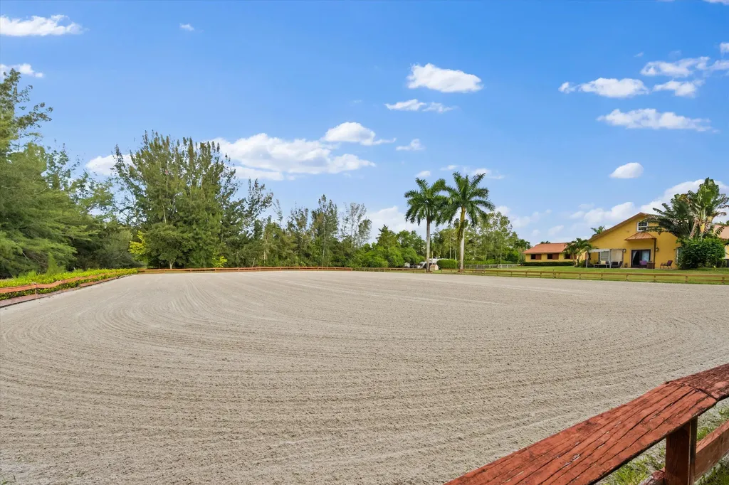 11861 Hawk Hollow Wellington FL 33449