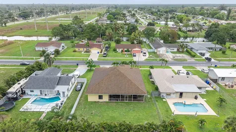 123 Bilbao Street Royal Palm Beach FL 33411