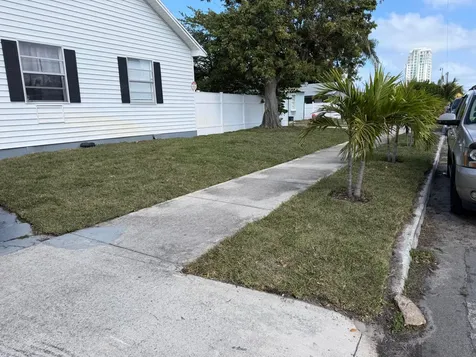 631 46th Street West Palm Beach FL 33407