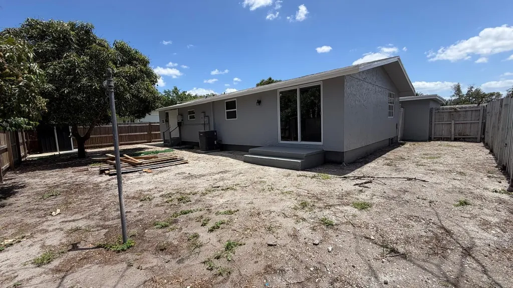 3823 Chickasha Road Atlantis FL 33462