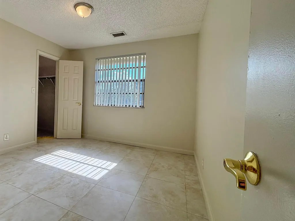 10901 NW 45th Street Coral Springs FL 33065