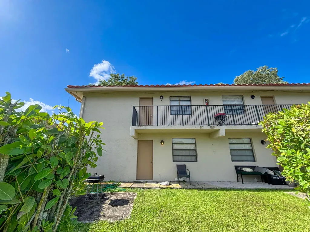 10901 NW 45th Street Coral Springs FL 33065