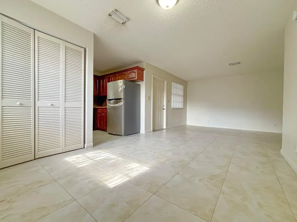 10901 NW 45th Street Coral Springs FL 33065