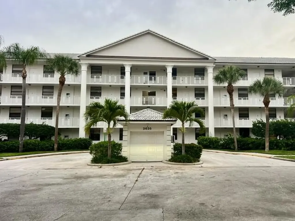 3635 Whitehall Drive West Palm Beach FL 33401
