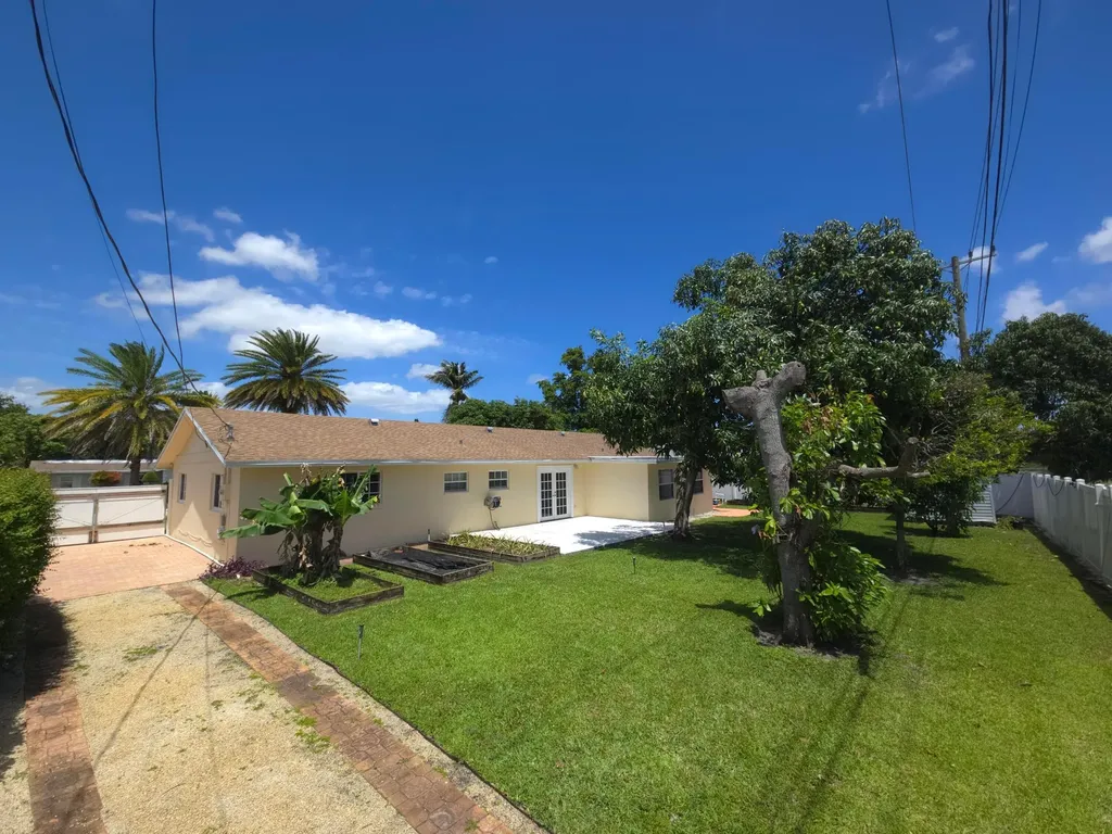 4554 Franwood Drive Delray Beach FL 33445