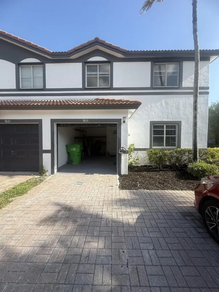 9831 NW 24th Street Sunrise FL 33322