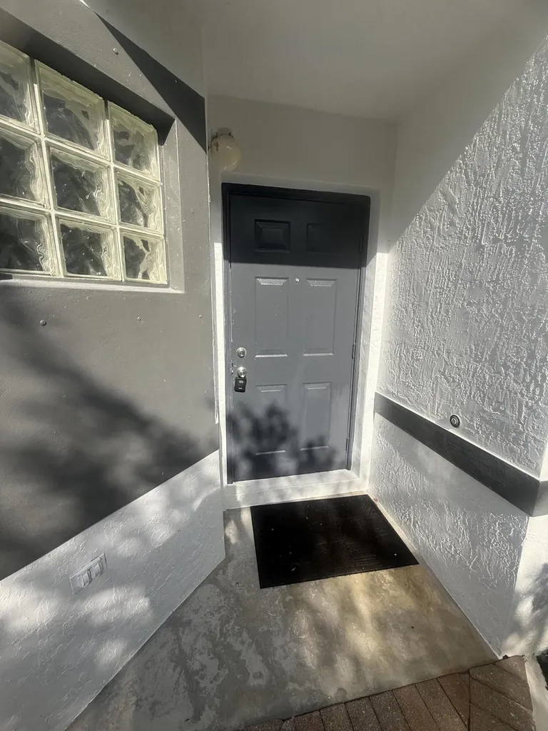 9831 NW 24th Street Sunrise FL 33322