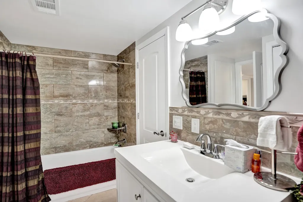 120 NW 53rd Place Pompano Beach FL 33064