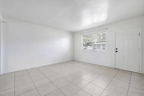 515 NE 150th Street Miami FL 33161
