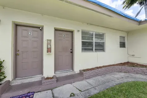 515 NE 150th Street Miami FL 33161