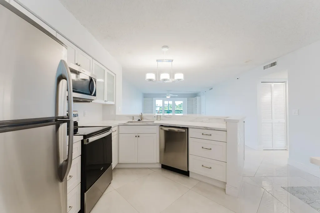 2217 Cypress Island Drive Pompano Beach FL 33069