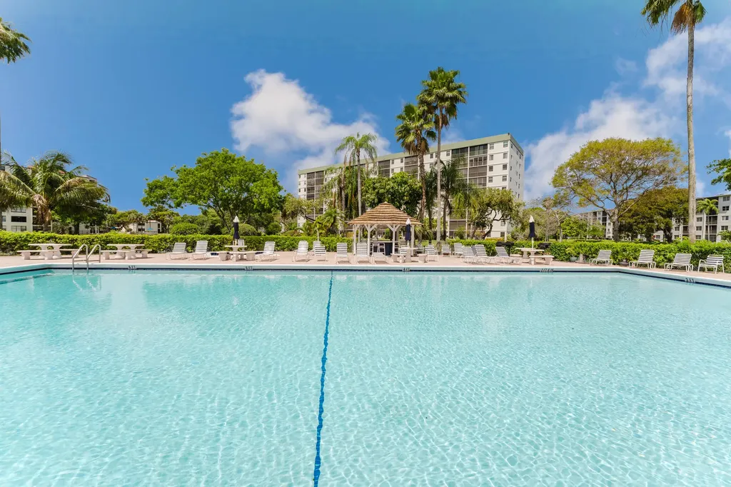 2217 Cypress Island Drive Pompano Beach FL 33069