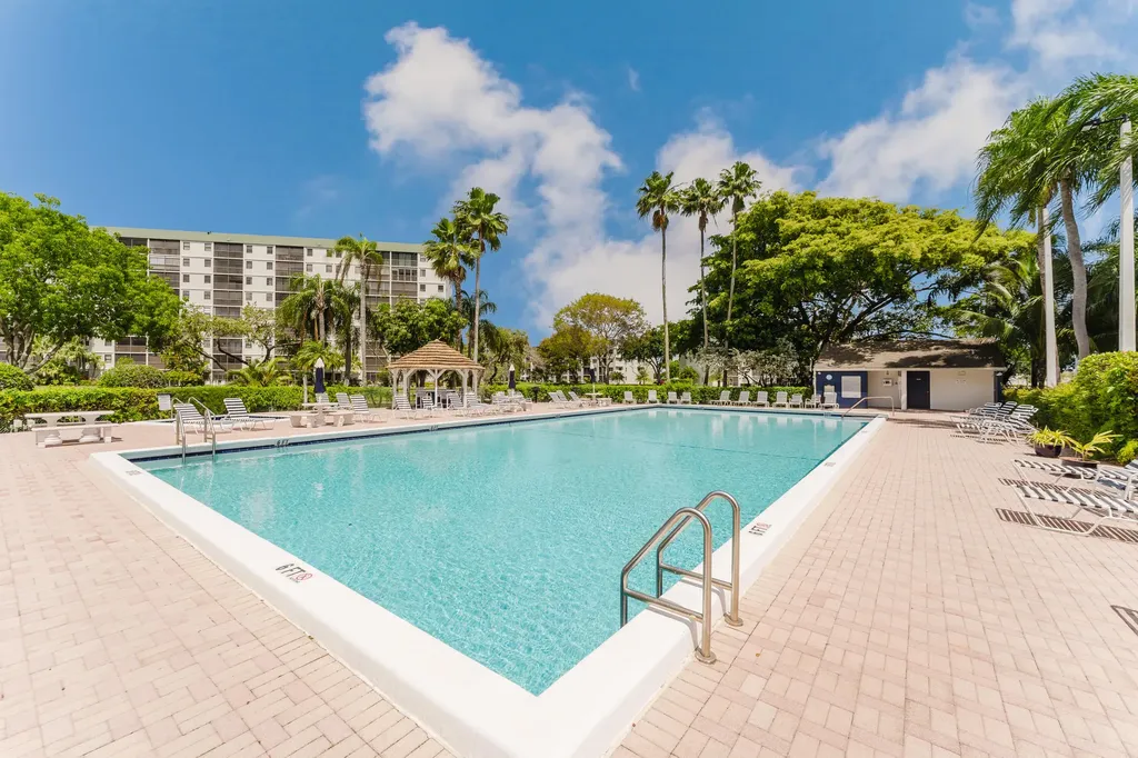 2217 Cypress Island Drive Pompano Beach FL 33069