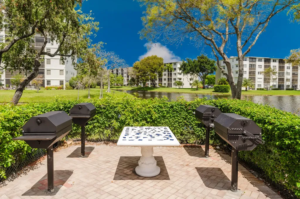 2217 Cypress Island Drive Pompano Beach FL 33069