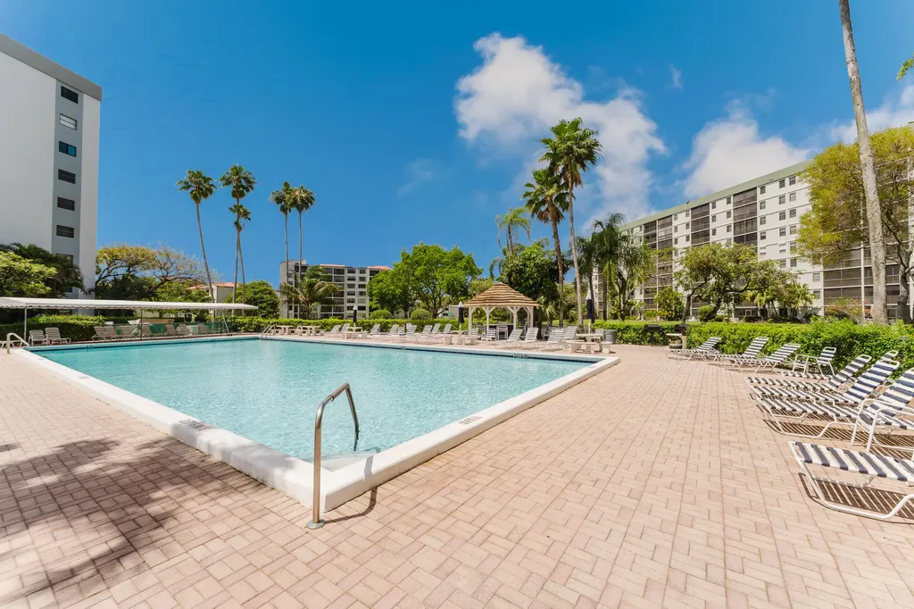 2217 Cypress Island Drive Pompano Beach FL 33069