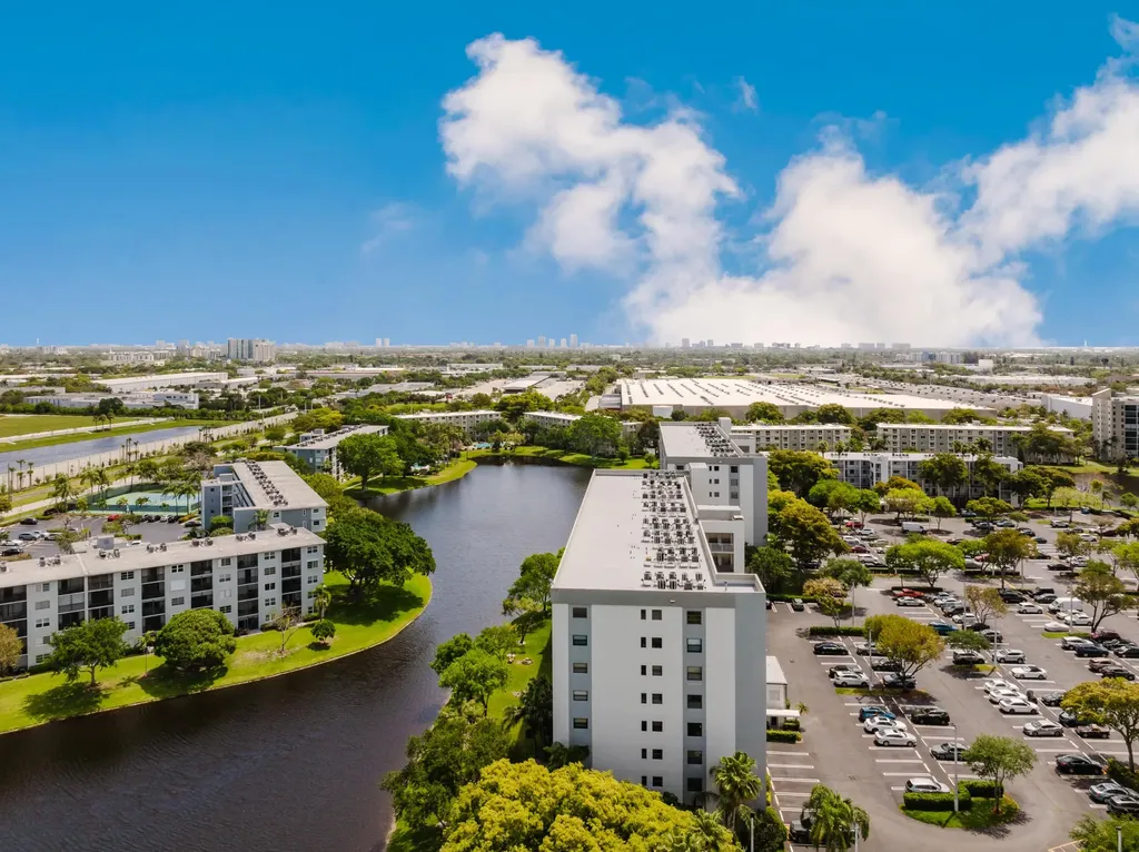 2217 Cypress Island Drive Pompano Beach FL 33069