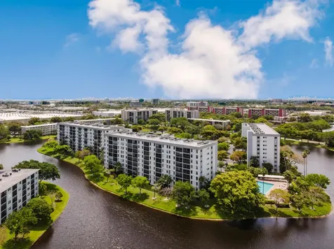 2217 Cypress Island Drive Pompano Beach FL 33069