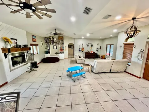 3046 N Bowden Road Avon Park FL 33825