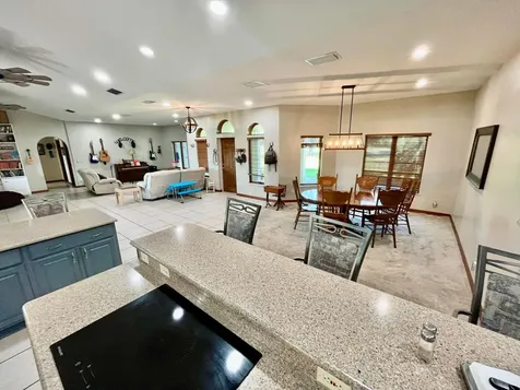 3046 N Bowden Road Avon Park FL 33825