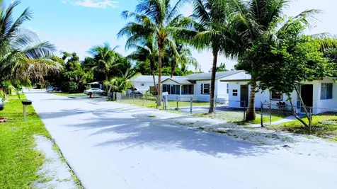 1220 NW 1st Avenue Fort Lauderdale FL 33311