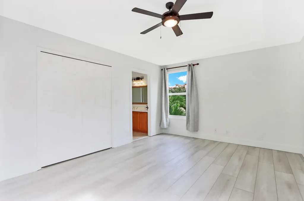 8021 Murano Circle Palm Beach Gardens FL 33418