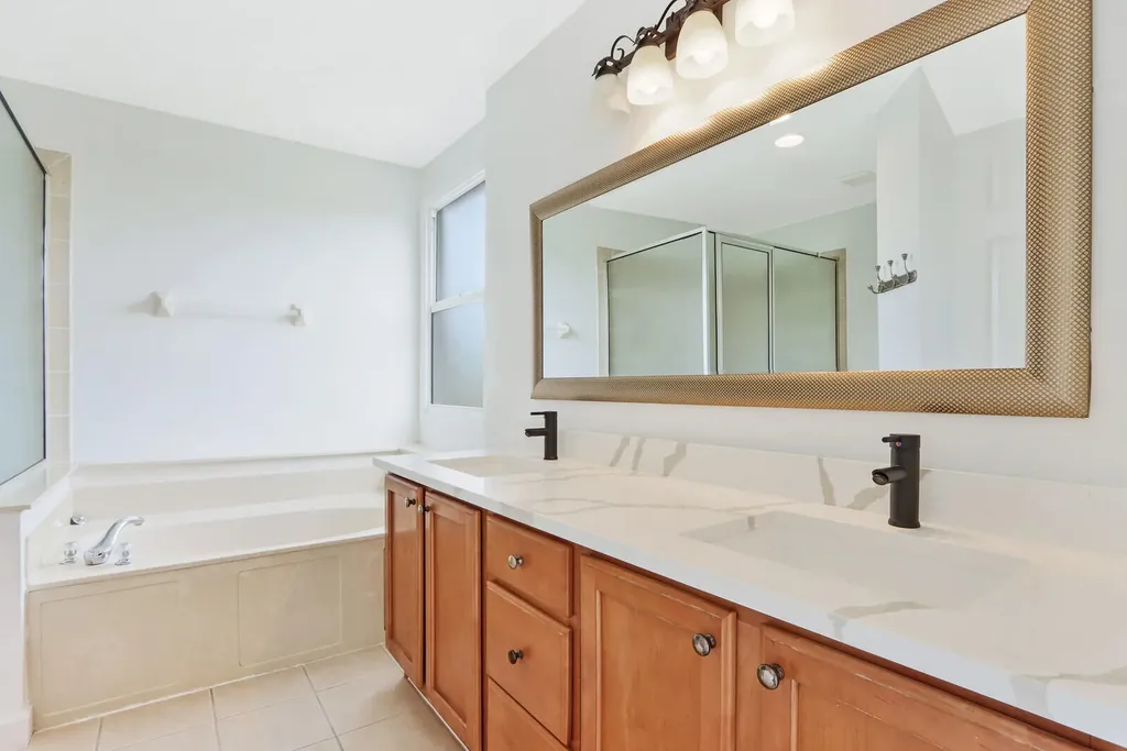 8021 Murano Circle Palm Beach Gardens FL 33418