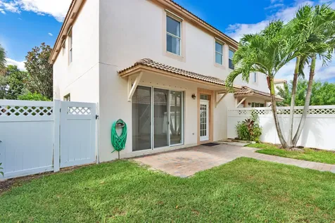 8021 Murano Circle Palm Beach Gardens FL 33418