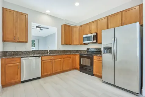 8021 Murano Circle Palm Beach Gardens FL 33418