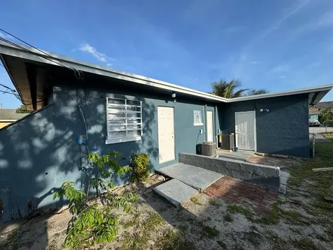112 W 34th Street Riviera Beach FL 33404