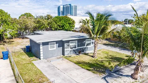112 W 34th Street Riviera Beach FL 33404