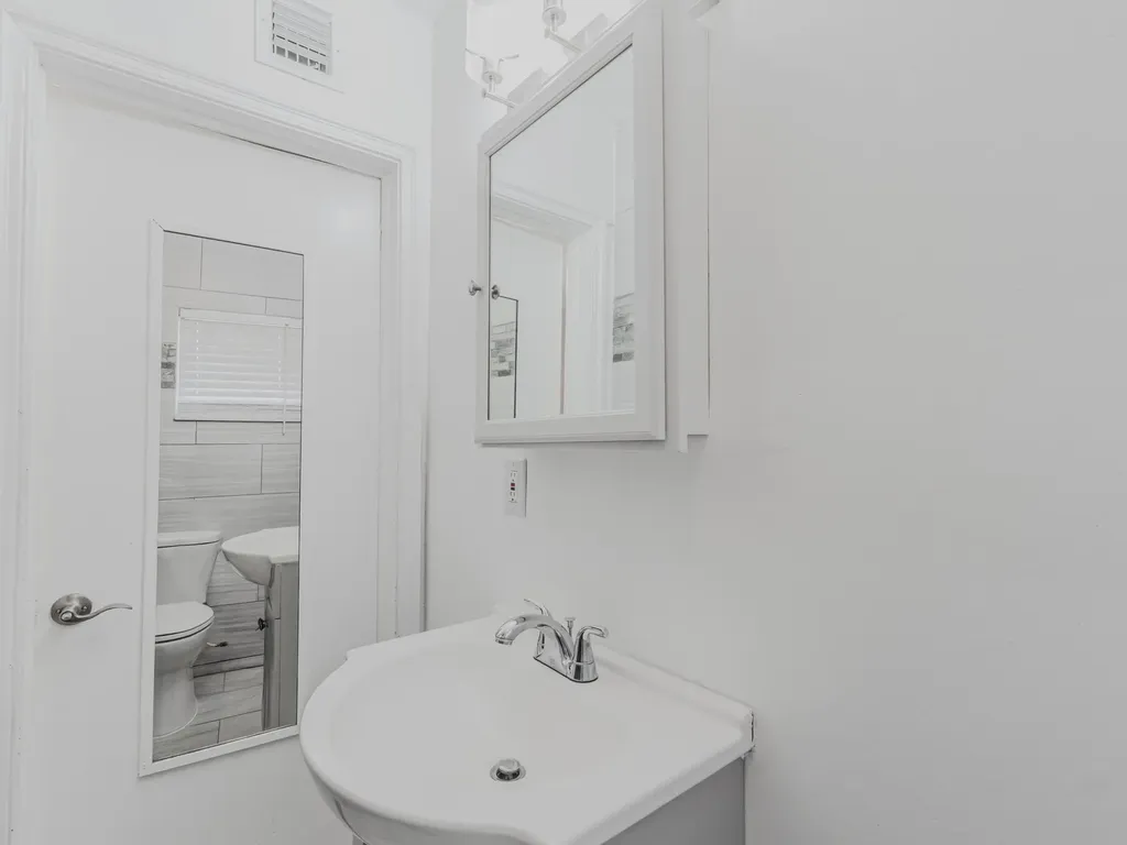 112 W 34th Street West Palm Beach FL 33404