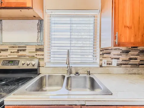 112 W 34th Street West Palm Beach FL 33404