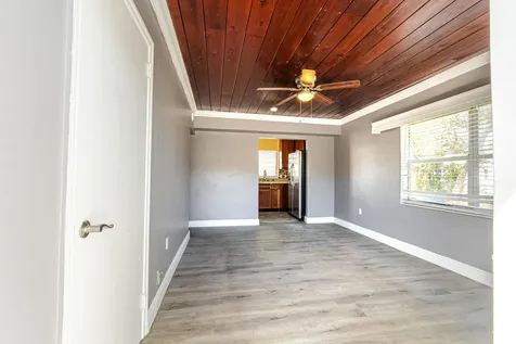 112 W 34th Street West Palm Beach FL 33404