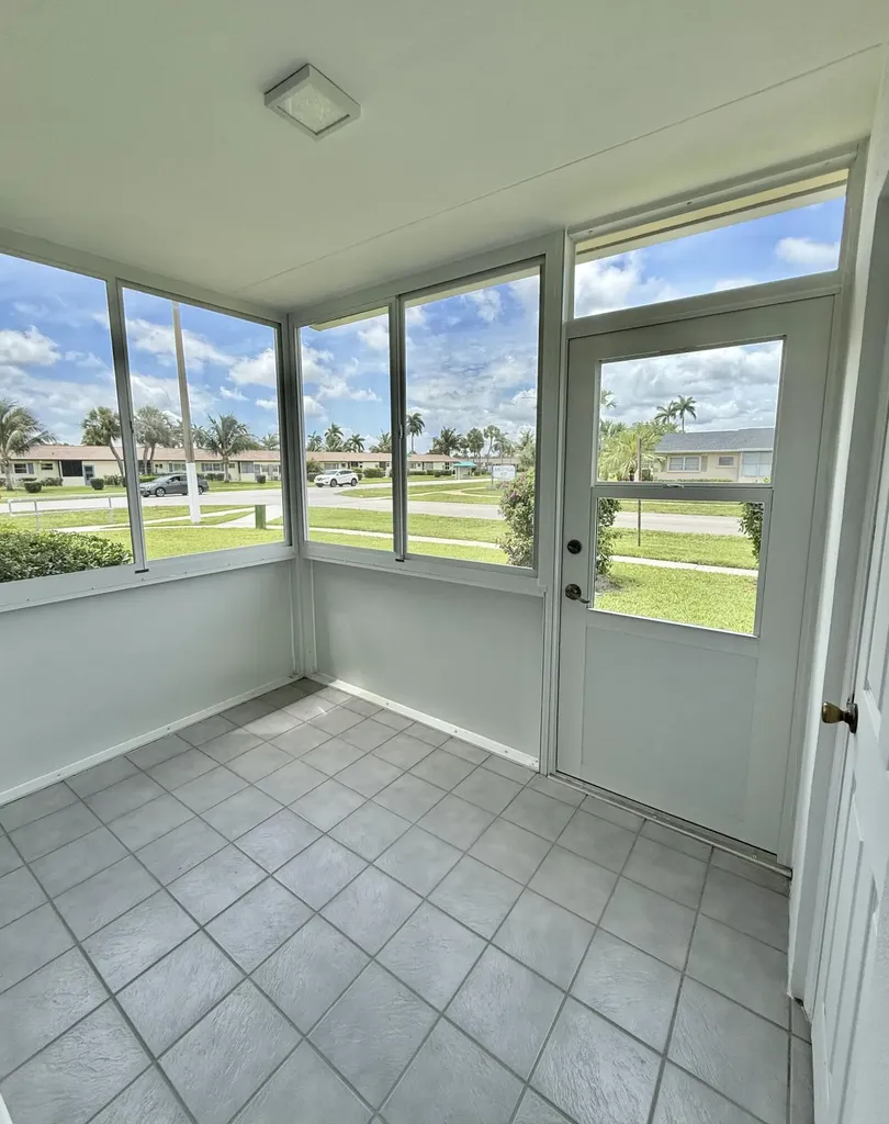 5263 Cresthaven Boulevard West Palm Beach FL 33415
