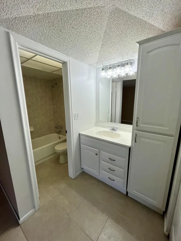 2500 Fiore Way Delray Beach FL 33445