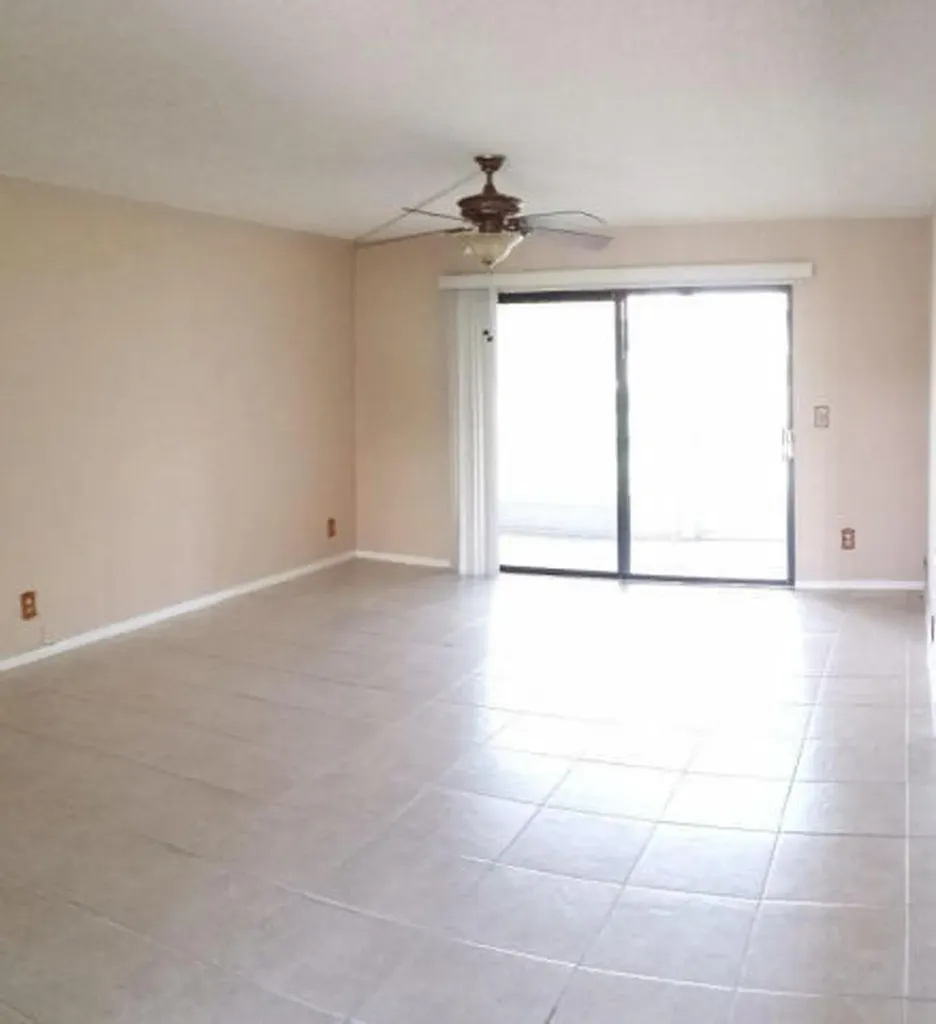 2500 Fiore Way Delray Beach FL 33445