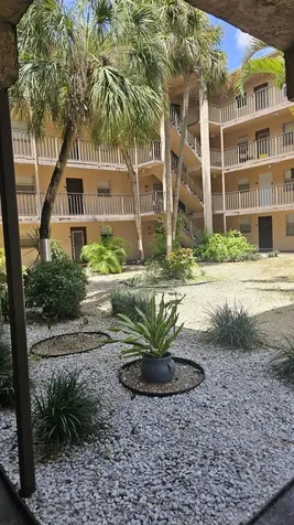 2840 Somerset Drive Lauderdale Lakes FL 33311