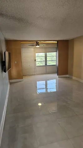 2840 Somerset Drive Lauderdale Lakes FL 33311