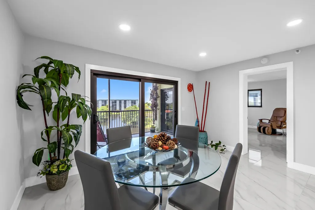 2221 Cypress Island Drive Pompano Beach FL 33069