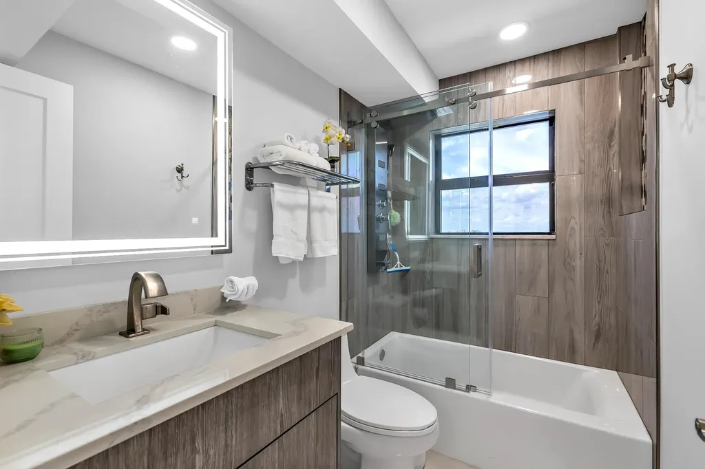 2221 Cypress Island Drive Pompano Beach FL 33069
